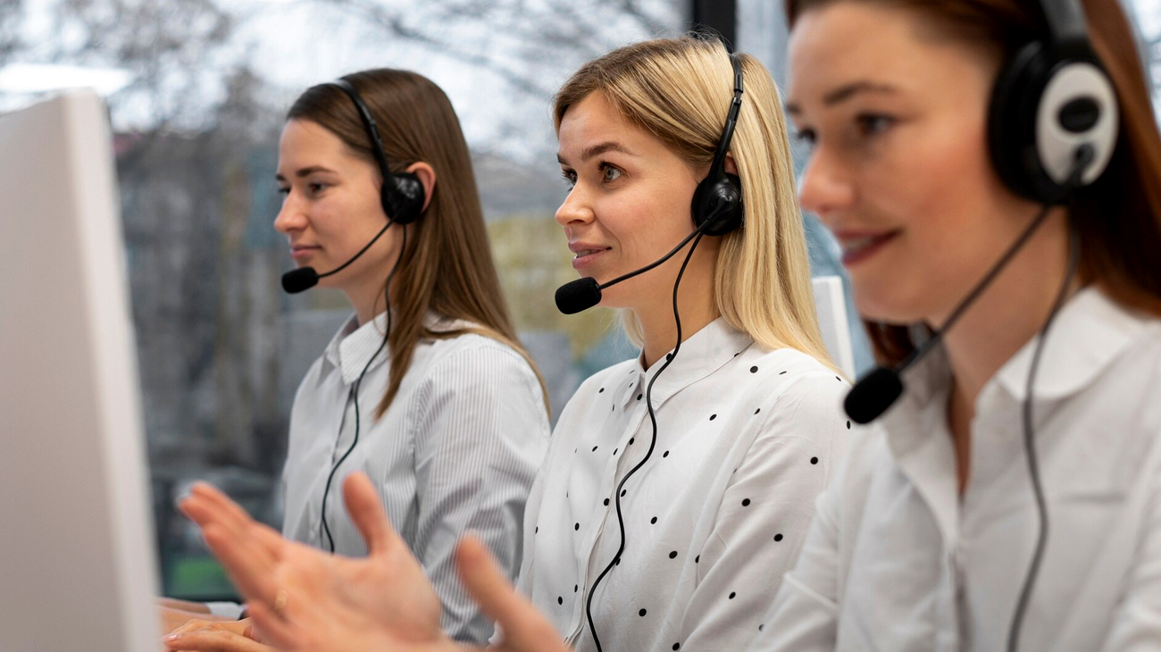 Is a Call Center Job a Good Way to Make a Living